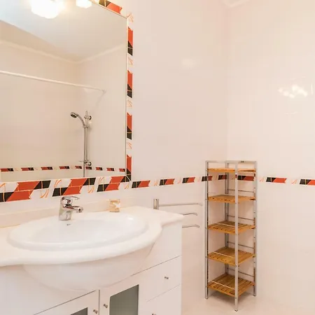 Апартаменты Great S.rafael Aprt. Walking Distance To The Албуфейра