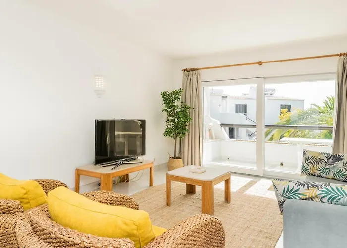 Great S.rafael Aprt. Walking Distance To The